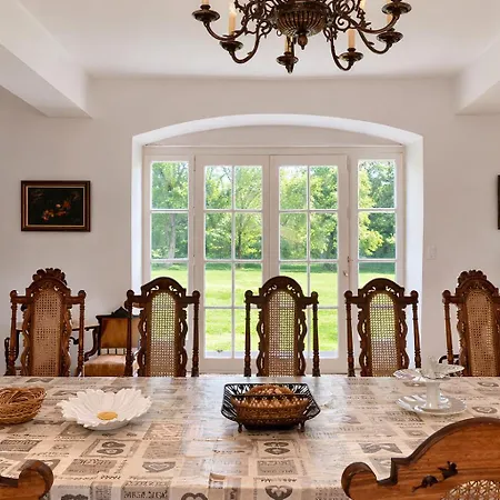 10-minute Walk To Balaton - Exclusive Castle Vila