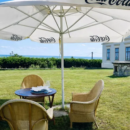 10-minute Walk To Balaton - Exclusive Castle Vila Balatonakali