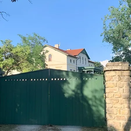 Vila 10-minute Walk To Balaton - Exclusive Castle *