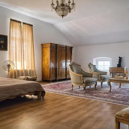 10-minute Walk To Balaton - Exclusive Castle Vila Balatonakali